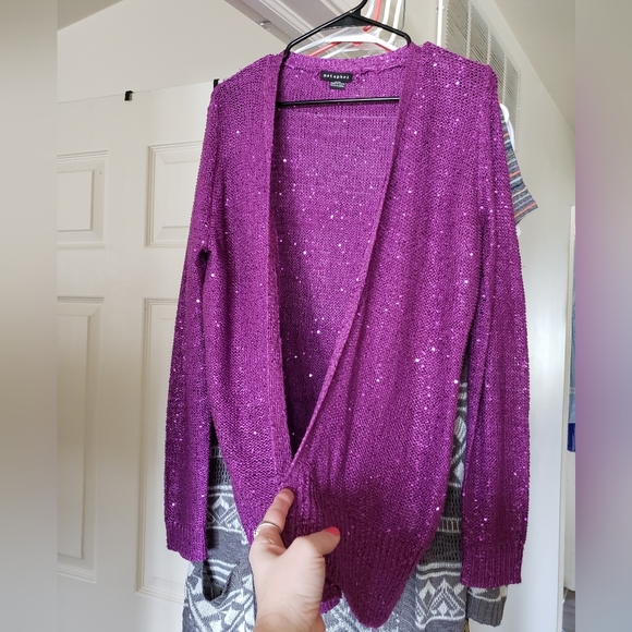 NWOT Elegant sparkled fuchsia cardigan - Picture 6 of 14